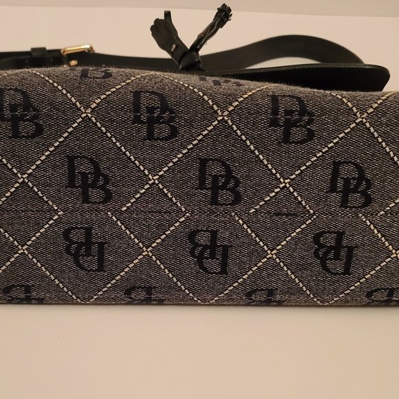 Dooney & Bourke - Picture 8 of 13